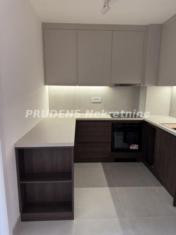 Stan na prodaju u Beogradu, Beograd (centar), jednoiposoban, 48m2, cena 205000 evra