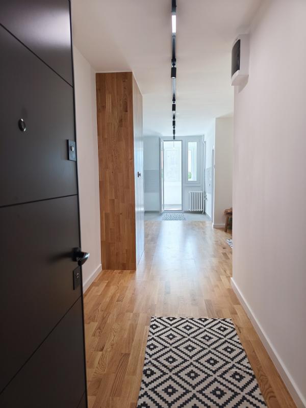 Stan na prodaju u Beogradu, Zemun, dvoiposoban, 54m2, cena 205000 evra