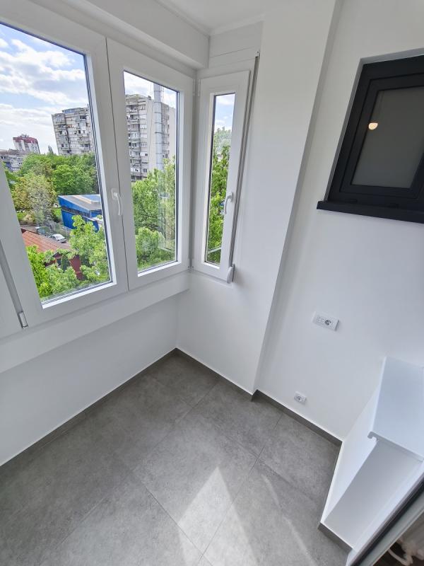 Stan na prodaju u Beogradu, Zemun, dvoiposoban, 54m2, cena 205000 evra