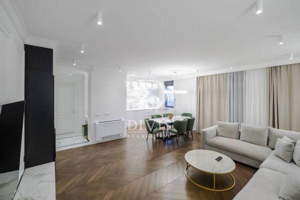 Stan na prodaju u Beogradu, Vračar (Centar), trosoban, 115m2, cena 699990 evra