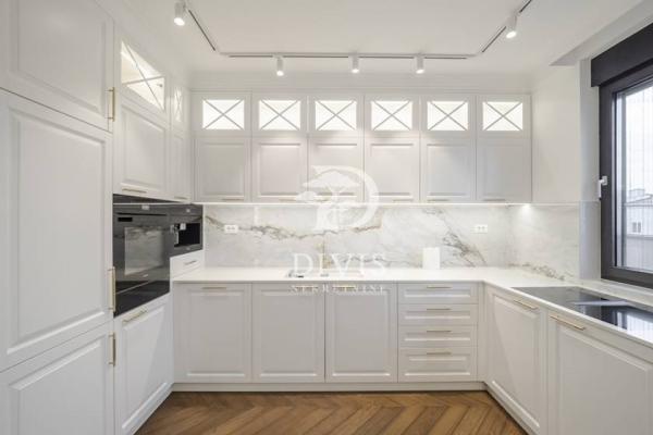 Stan na prodaju u Beogradu, Vračar (Centar), trosoban, 115m2, cena 699990 evra