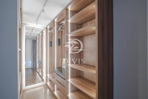 Stan na prodaju u Beogradu, Vračar (Centar), trosoban, 115m2, cena 699990 evra