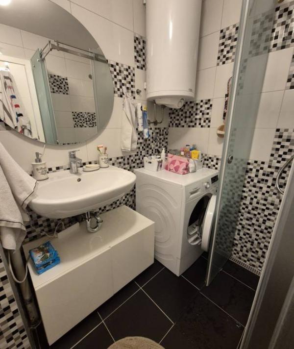 Stan na prodaju u Beogradu, Lion, dvosoban, 60m2, cena 246000 evra