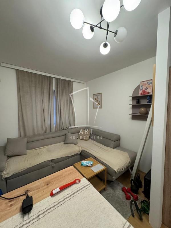 Stan na prodaju u Beogradu, Palilula, jednoiposoban, 33m2, cena 84000 evra