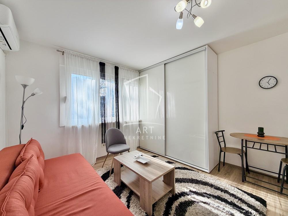 Stan na prodaju u Beogradu, Banovo brdo, 22m2, cena 92000 evra