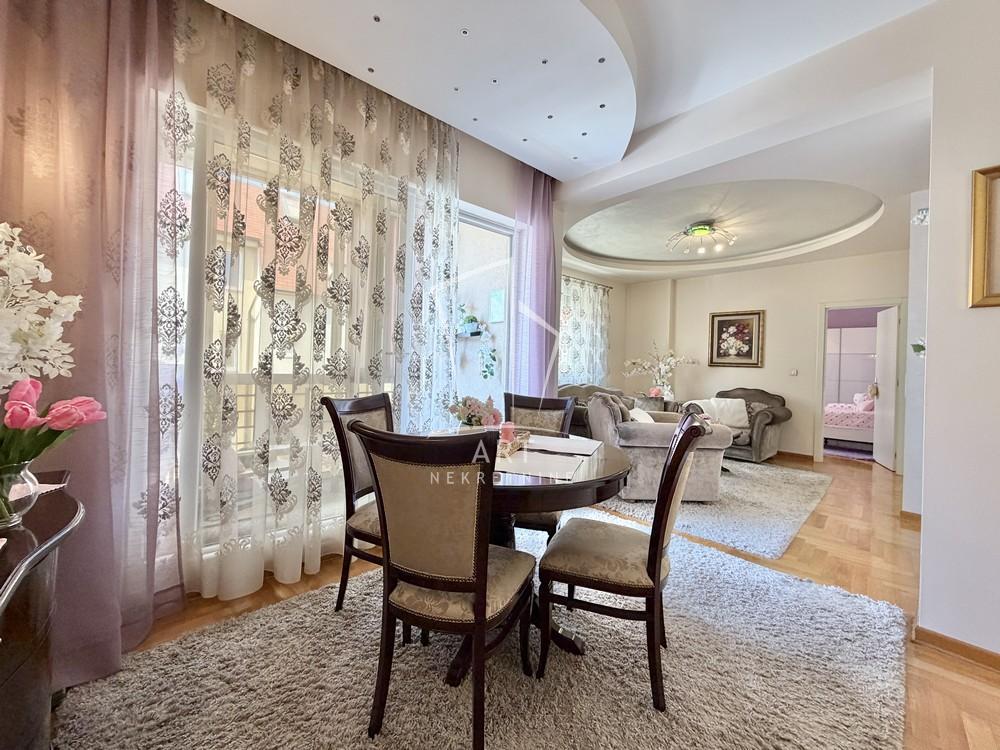 Stan na prodaju u Beogradu, Gornji grad, dvoiposoban, 68m2, cena 249000 evra