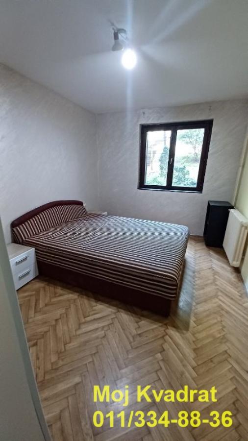 Stan na prodaju u Beogradu, Banovo brdo, trosoban, 75m2, cena 210000 evra