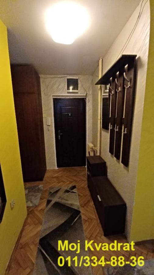 Stan na prodaju u Beogradu, Banovo brdo, trosoban, 75m2, cena 210000 evra