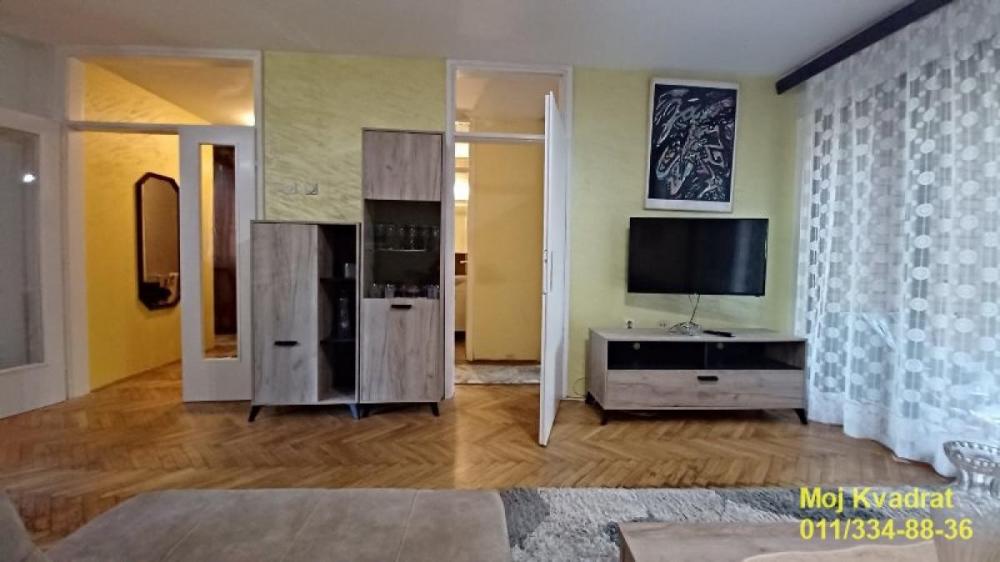 Stan na prodaju u Beogradu, Banovo brdo, trosoban, 75m2, cena 210000 evra