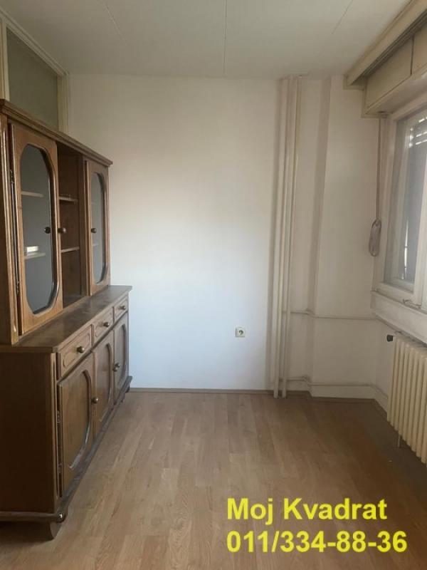 Stan na prodaju u Beogradu, Novi Beograd blok 45 (TC Enjub), jednoiposoban, 50m2, cena 168000 evra