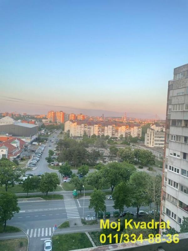 Stan na prodaju u Beogradu, Novi Beograd blok 45 (TC Enjub), jednoiposoban, 50m2, cena 168000 evra
