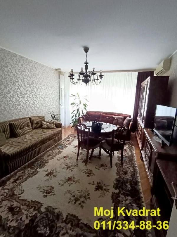 Stan na prodaju u Beogradu, Novi Beograd blok 38 (OŠ Ratko Mitrović), dvoiposoban, 65m2, cena 199000 evra