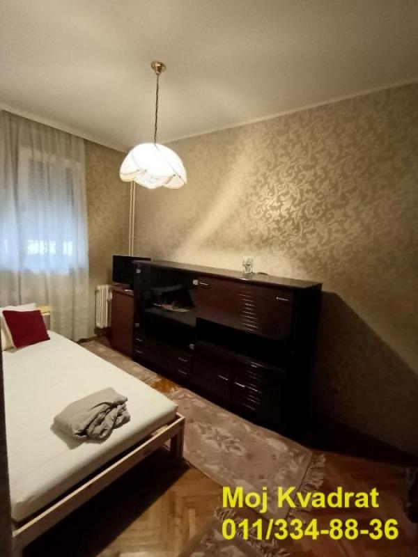 Stan na prodaju u Beogradu, Novi Beograd blok 38 (OŠ Ratko Mitrović), dvoiposoban, 65m2, cena 199000 evra