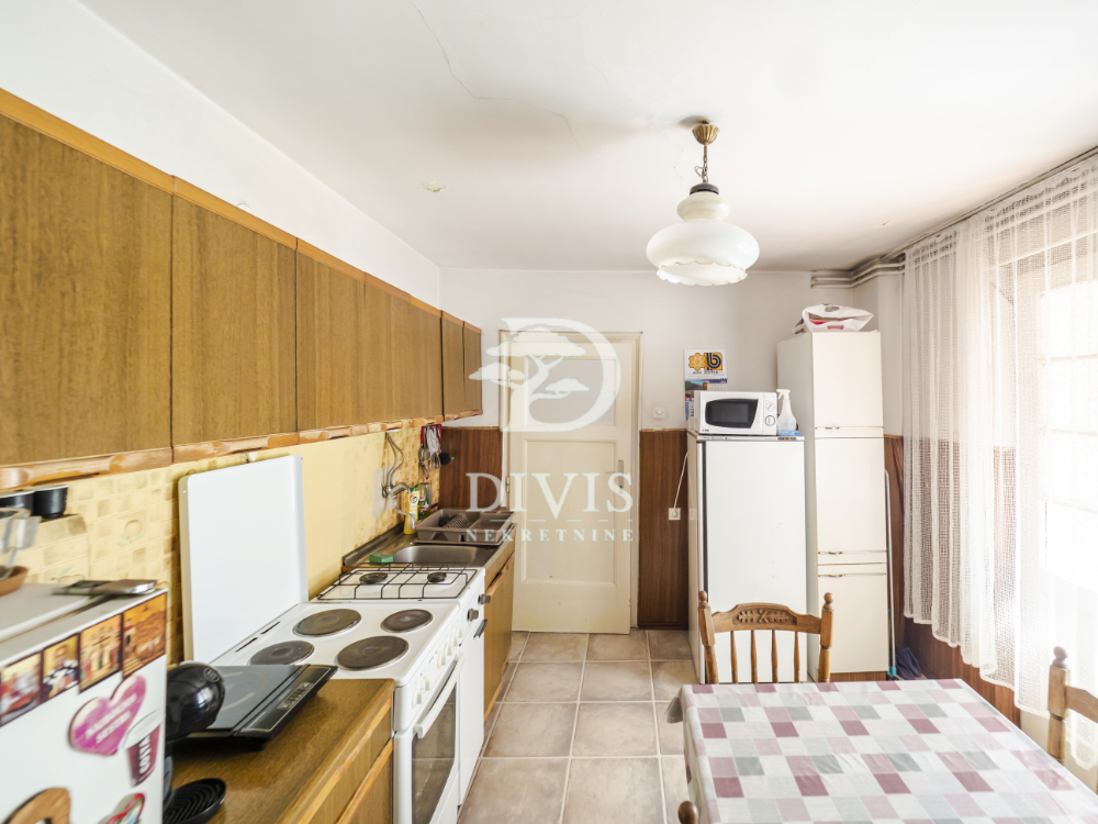 Stan na prodaju u Beogradu, Dorćol, trosoban, 85m2, cena 360000 evra