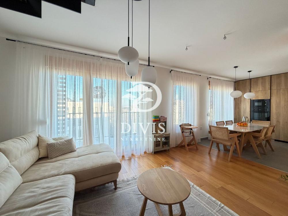 Stan na prodaju u Beogradu, Zemun centar,Zemun, cetvorosoban, 115m2, cena 380000 evra