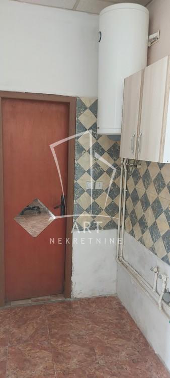 Stan na prodaju u Beogradu, Gornji grad, jednosoban, 38m2, cena 75000 evra