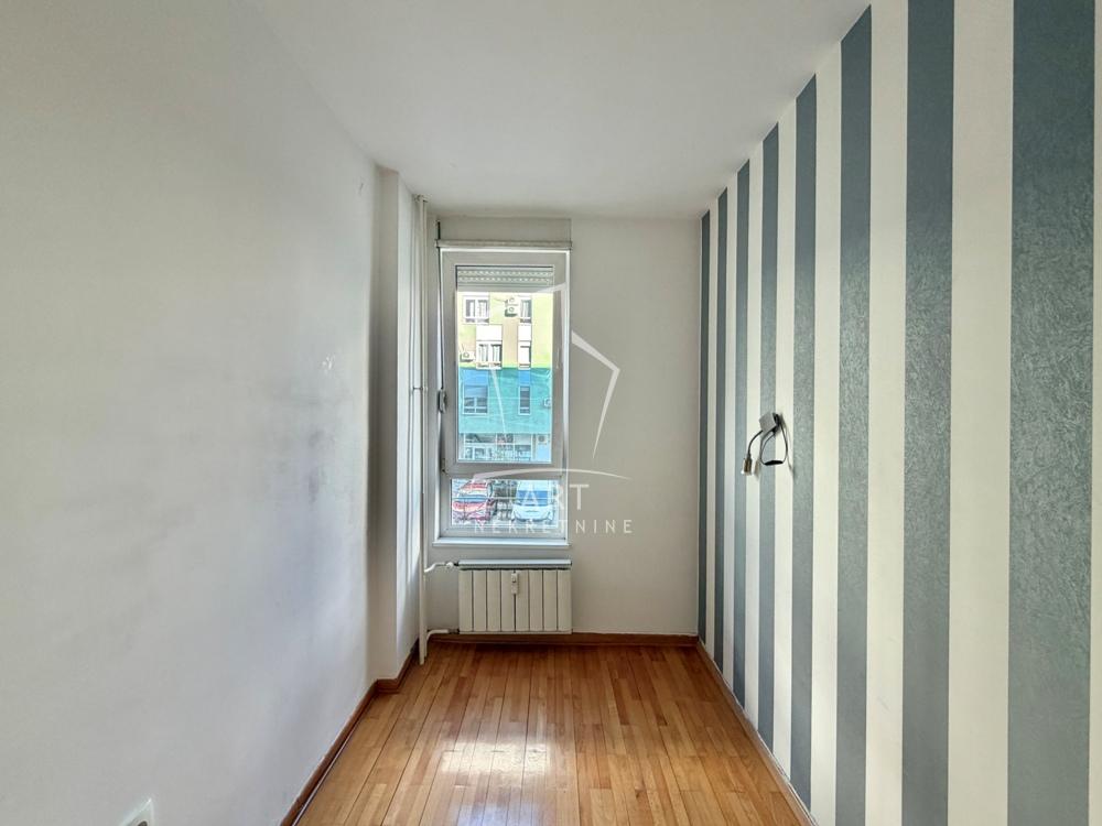 Stan na prodaju u Beogradu, Novi Beograd, jednoiposoban, 53m2, cena 170000 evra
