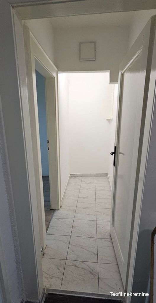 Stan na prodaju u Beogradu, Vračar, trosoban, 60m2, cena 180000 evra