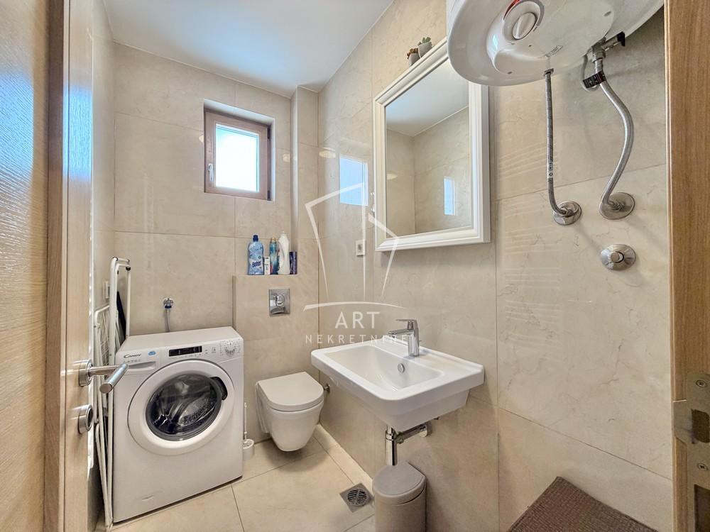Stan na prodaju u Beogradu, Pašino brdo, cetvorosoban, 99m2, cena 412000 evra