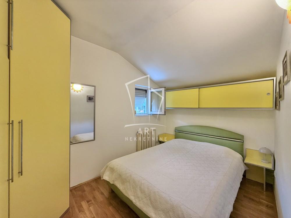 Stan na prodaju u Beogradu, Miljakovac, trosoban, 50m2, cena 148000 evra