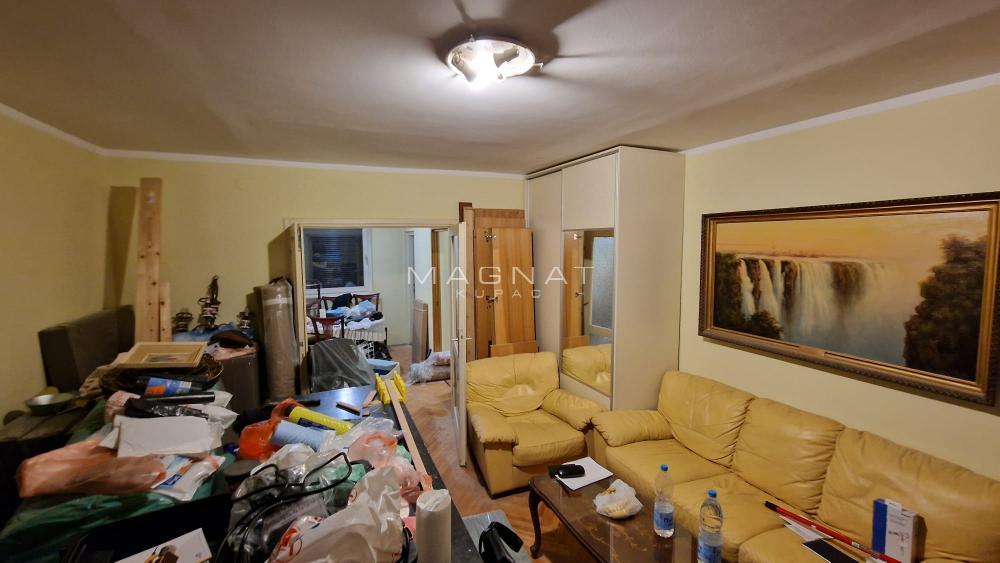 Stan na prodaju u Beogradu, Čukarica, troiposoban, 91m2, cena 218000 evra