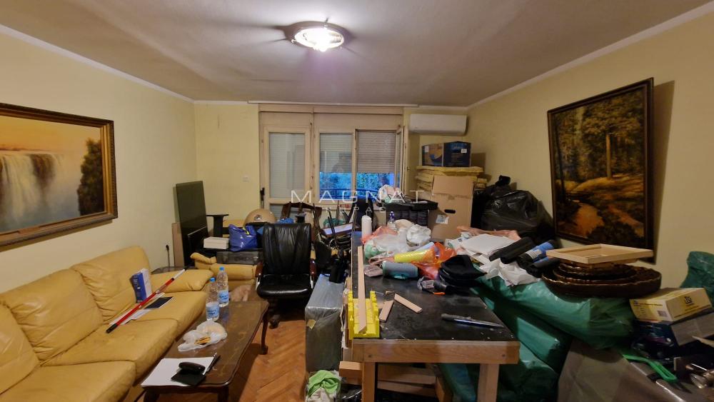 Stan na prodaju u Beogradu, Čukarica, troiposoban, 91m2, cena 218000 evra