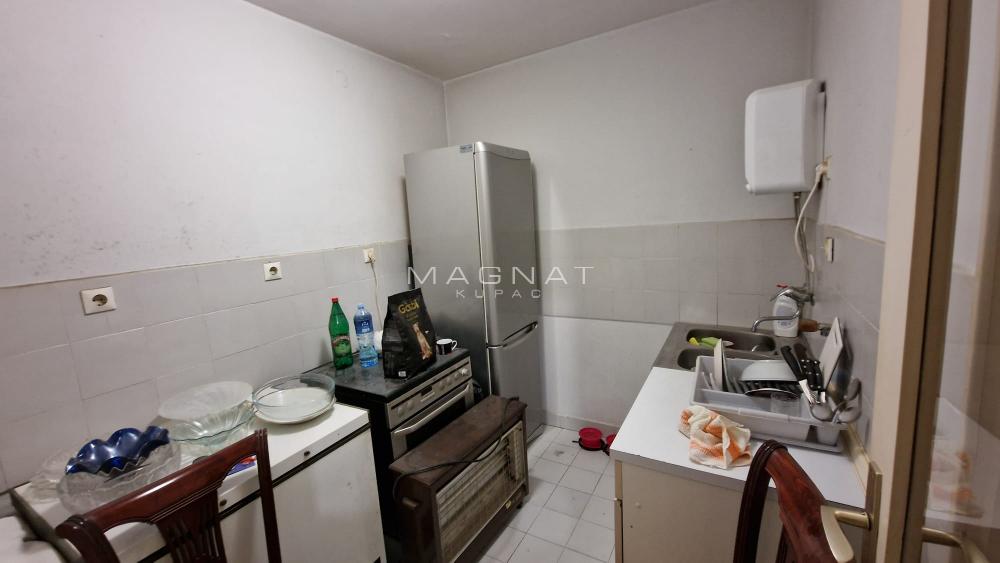 Stan na prodaju u Beogradu, Čukarica, troiposoban, 91m2, cena 218000 evra