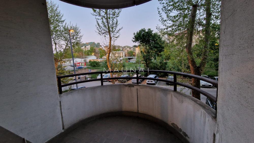 Stan na prodaju u Beogradu, Čukarica, troiposoban, 91m2, cena 218000 evra