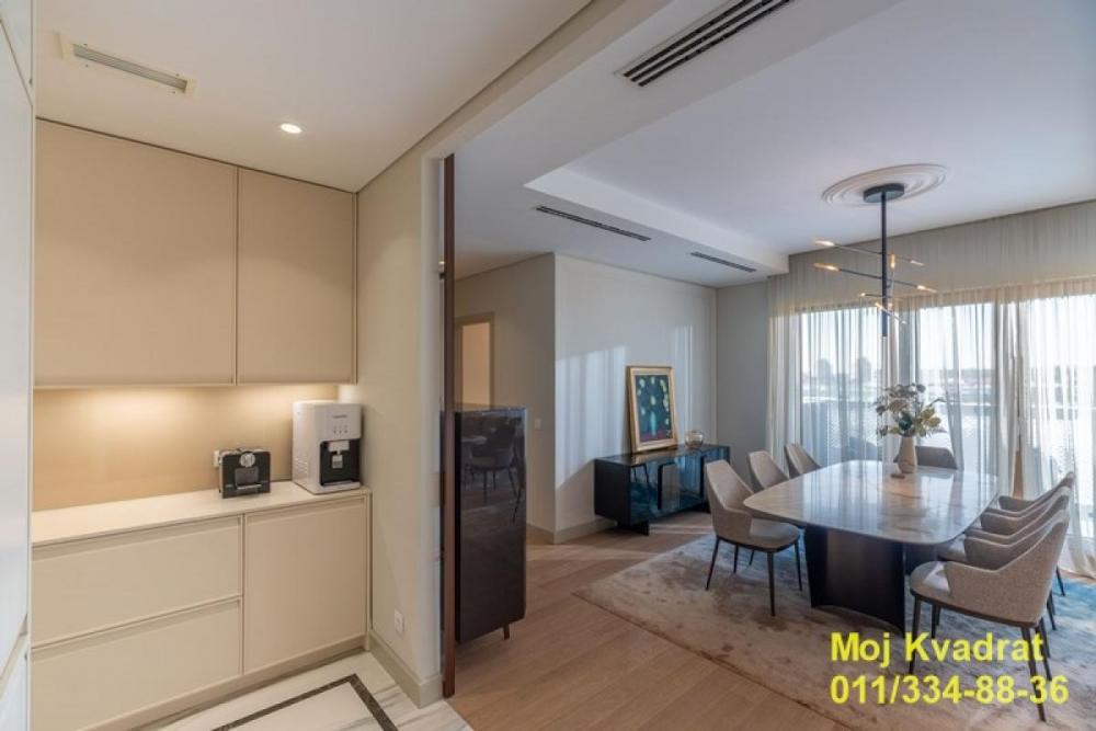 Stan na prodaju u Beogradu, Novi Beograd blok 9A (Dom Zdravlja), cetvorosoban, 167m2, cena 949999 evra