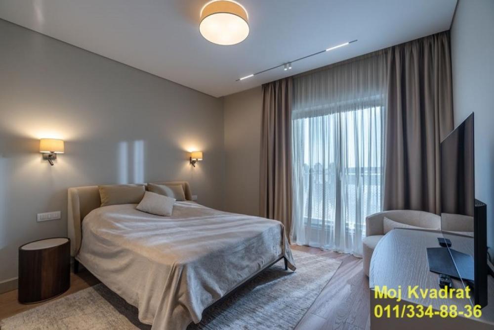 Stan na prodaju u Beogradu, Novi Beograd blok 9A (Dom Zdravlja), cetvorosoban, 167m2, cena 949999 evra