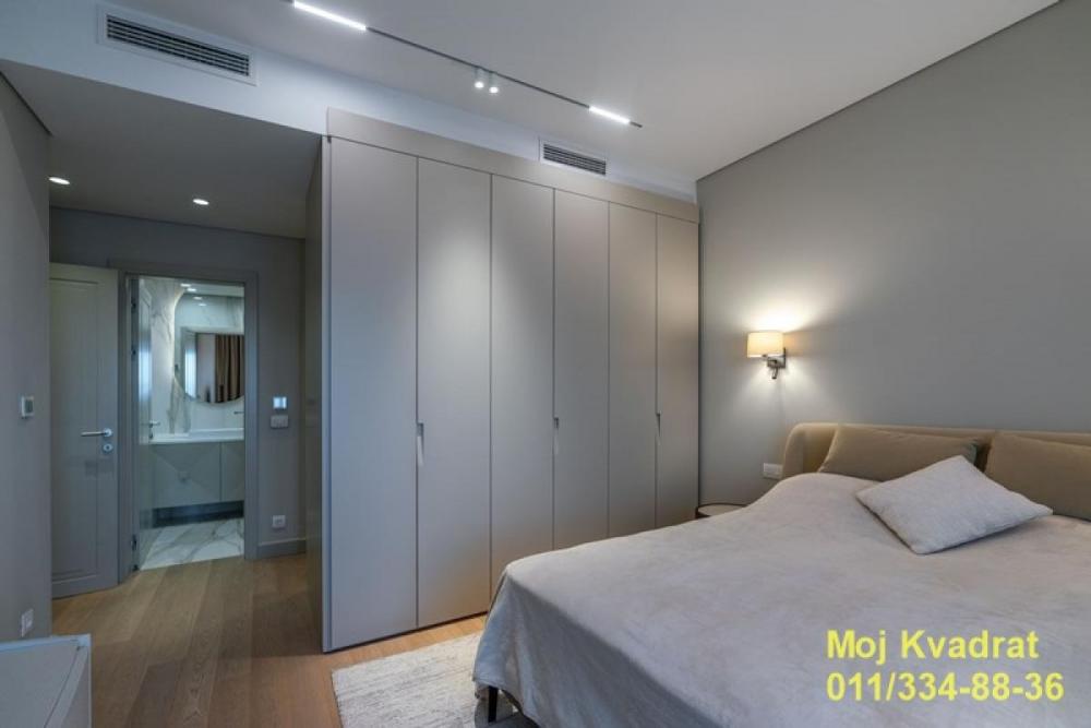 Stan na prodaju u Beogradu, Novi Beograd blok 9A (Dom Zdravlja), cetvorosoban, 167m2, cena 949999 evra