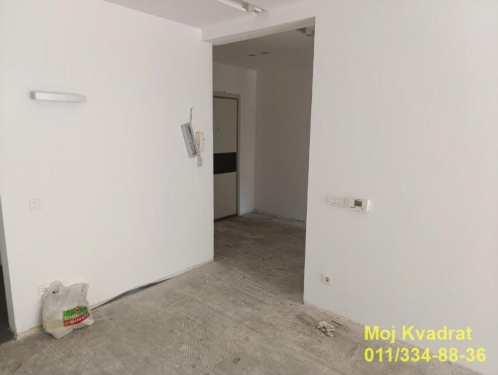 Stan na prodaju u Beogradu, Voždovac, trosoban, 70m2, cena 250000 evra