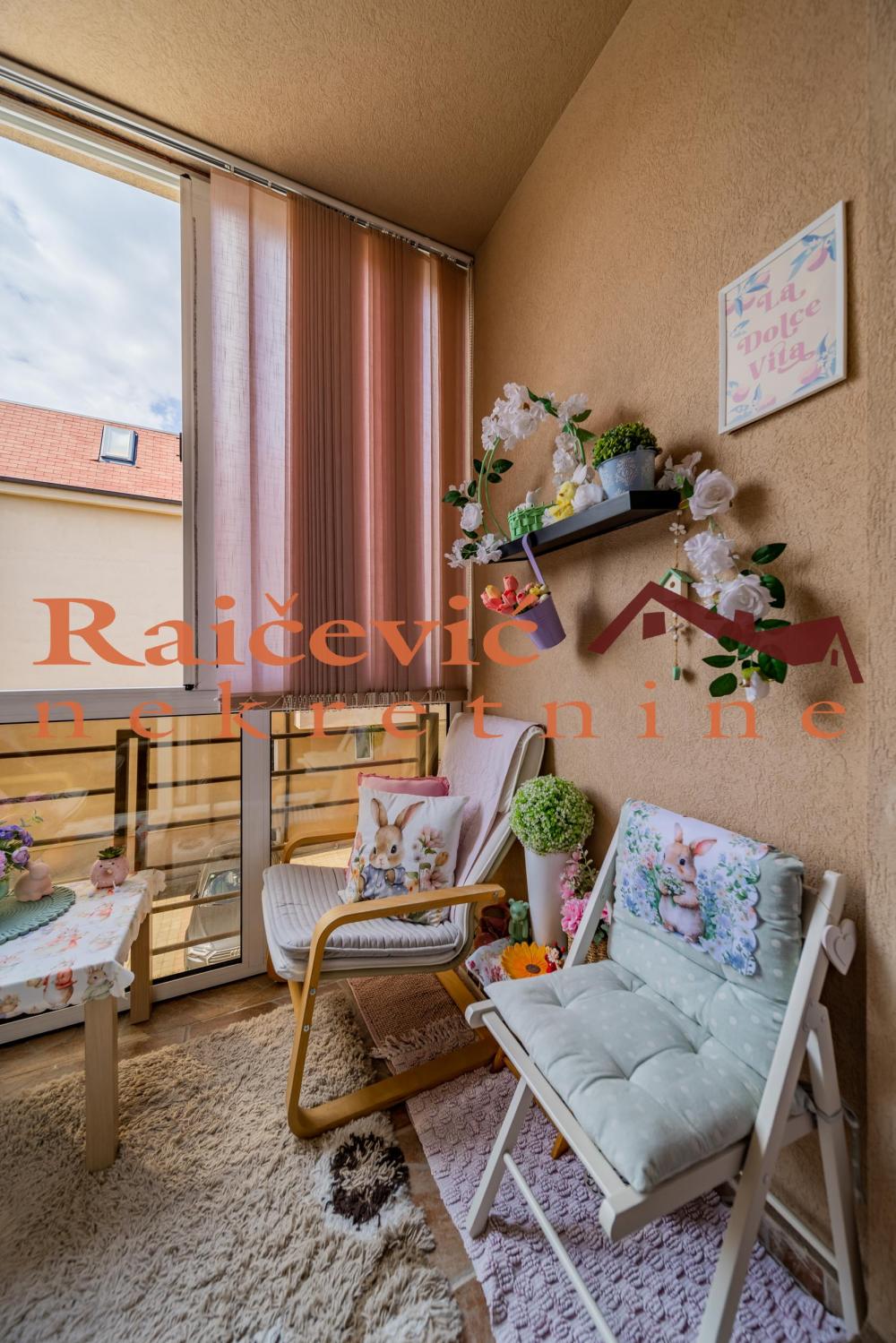Stan na prodaju u Beogradu, Gornji grad, dvoiposoban, 68m2, cena 249000 evra