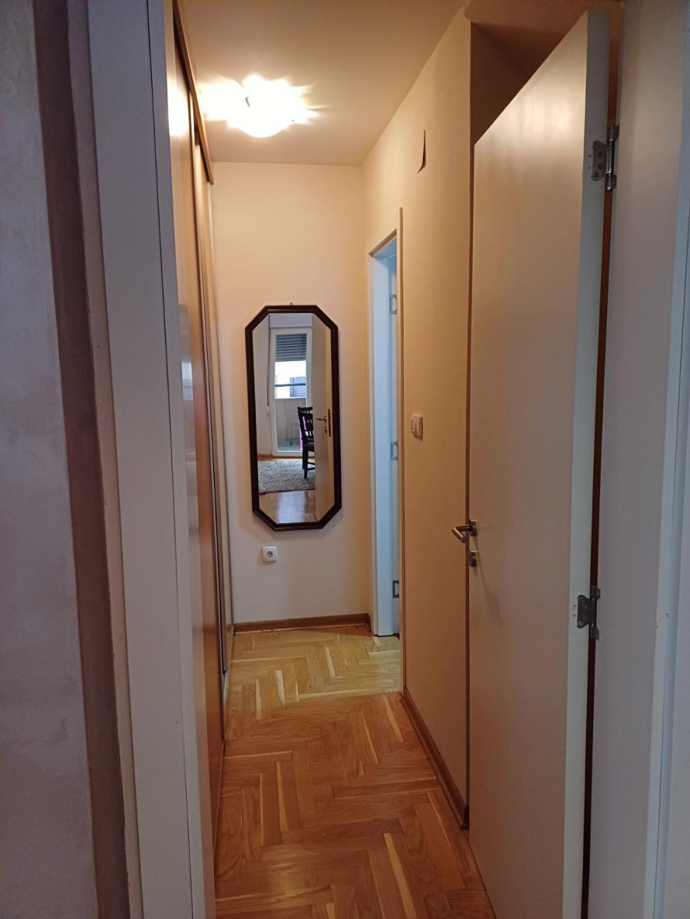 Stan na prodaju u Beogradu, Gornji grad, trosoban, 84m2, cena 304500 evra