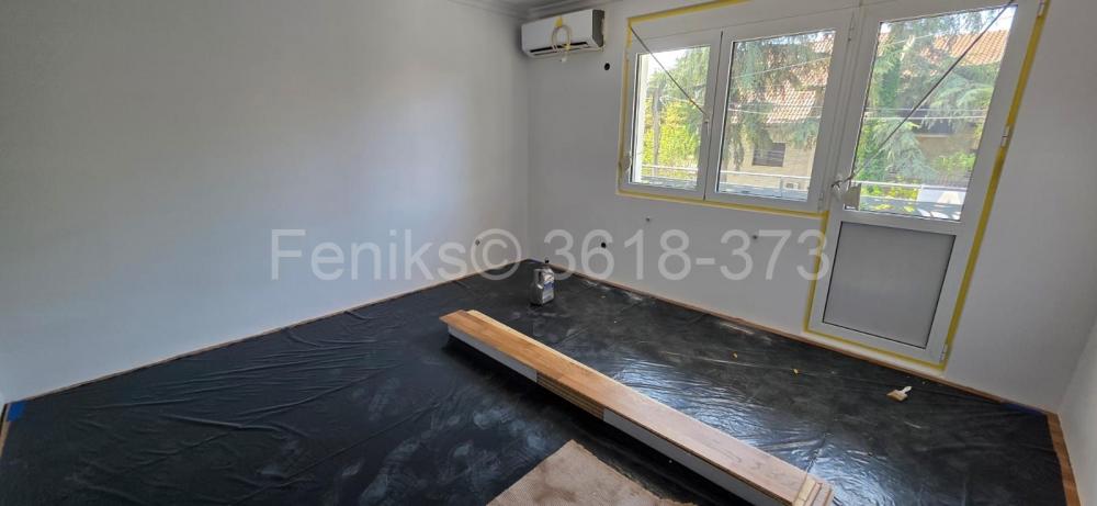 Stan na prodaju u Beogradu, Kaluđerica, troiposoban, 90m2, cena 145000 evra