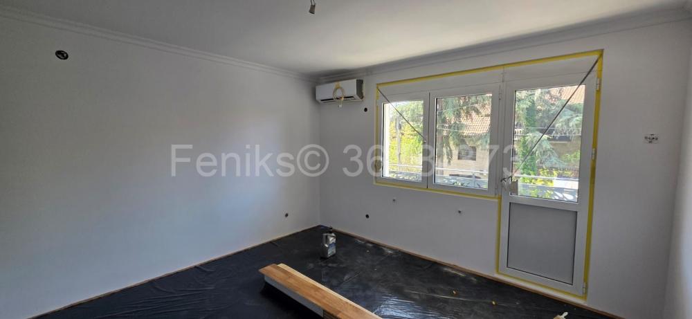 Stan na prodaju u Beogradu, Kaluđerica, troiposoban, 86m2, cena 139000 evra