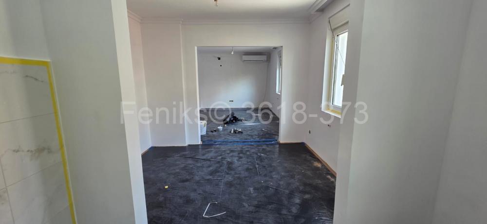 Stan na prodaju u Beogradu, Kaluđerica, troiposoban, 86m2, cena 139000 evra