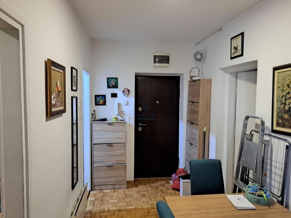 Stan na prodaju u Beogradu, Labudovo brdo, dvoiposoban, 42m2, cena 117000 evra