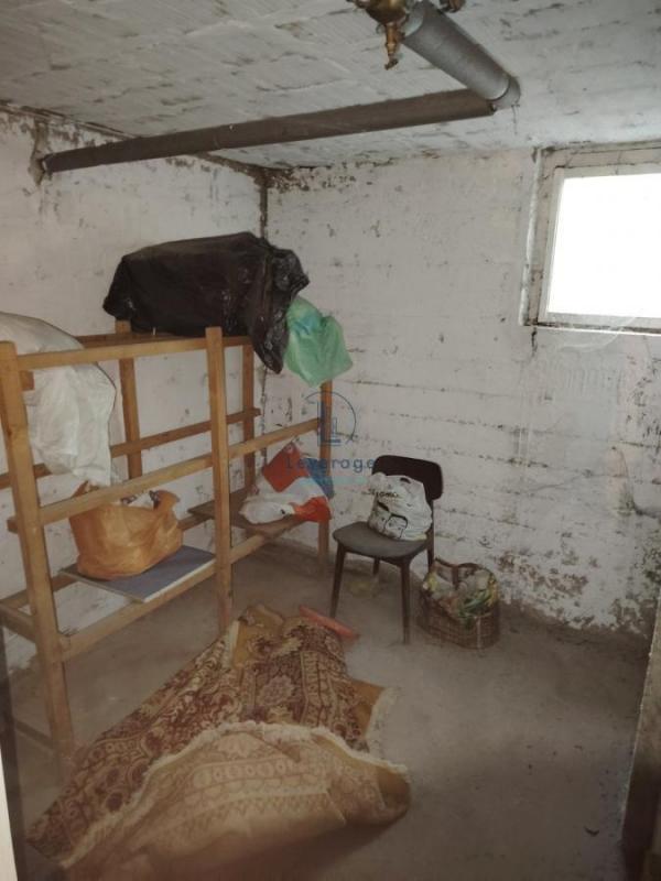 Stan na prodaju u Beogradu, Labudovo brdo, dvoiposoban, 42m2, cena 117000 evra
