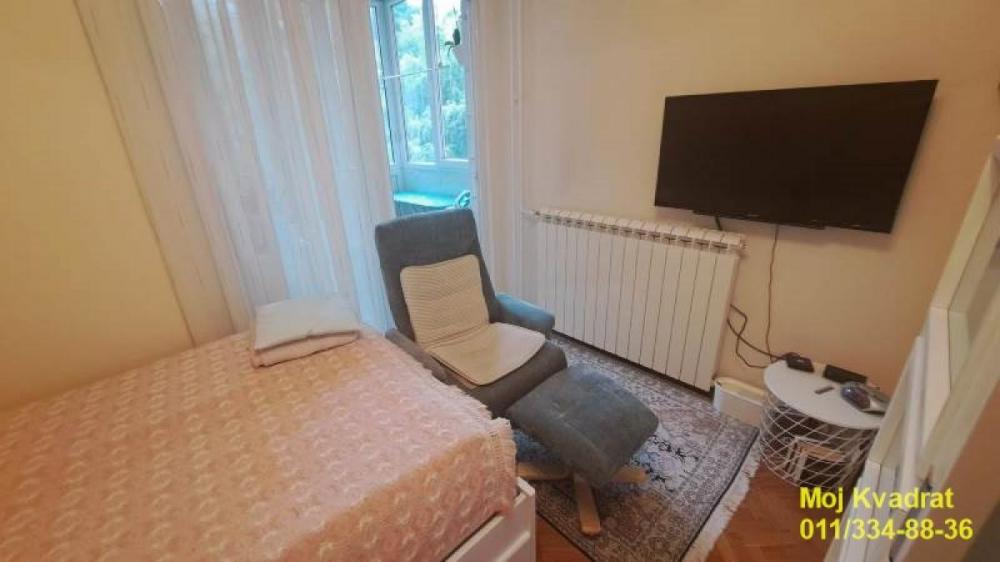 Stan na prodaju u Beogradu, Vukov spomenik, jednoiposoban, 42m2, cena 188000 evra