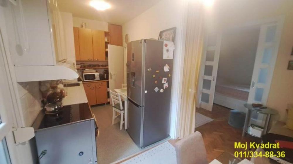 Stan na prodaju u Beogradu, Vukov spomenik, jednoiposoban, 42m2, cena 188000 evra