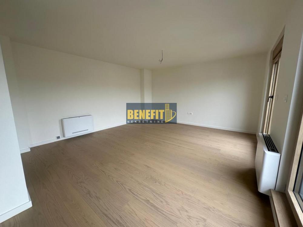 Stan na prodaju u Beogradu, Južni bulevar, trosoban, 104m2, cena 456000 evra