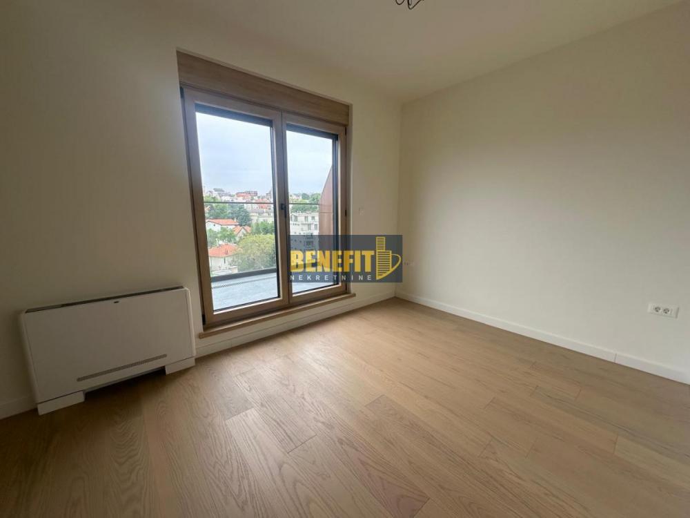 Stan na prodaju u Beogradu, Južni bulevar, trosoban, 104m2, cena 456000 evra