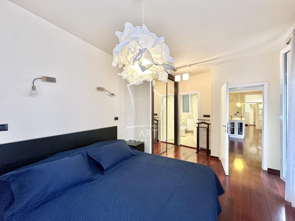 Stan na prodaju u Beogradu, Vračar, troiposoban, 103m2, cena 415000 evra