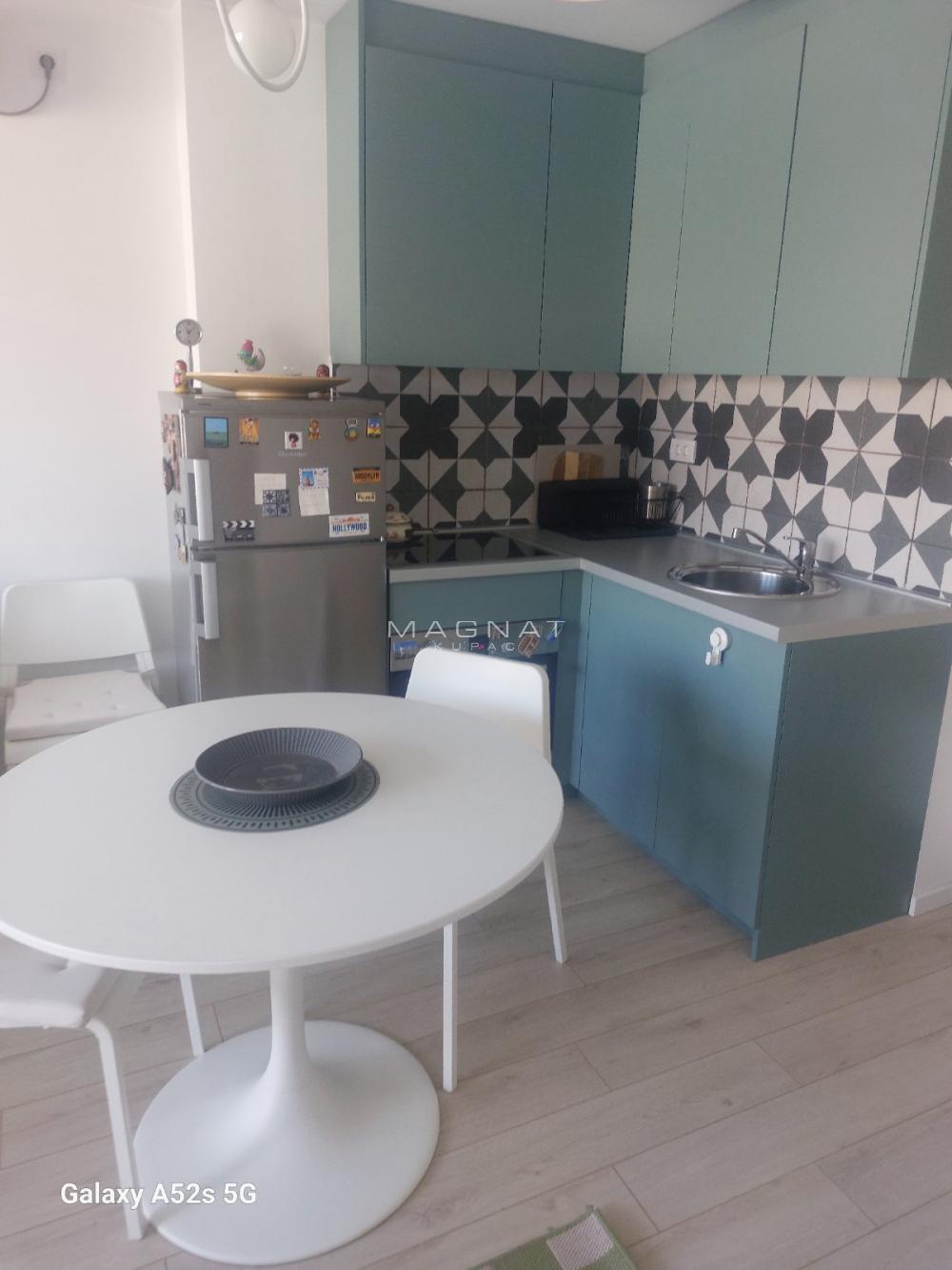 Stan na prodaju u Beogradu, Stari grad, jednoiposoban, 31m2, cena 175000 evra