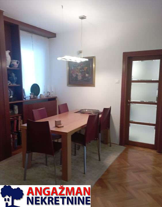 Stan na prodaju u Beogradu, Vračar (Centar), cetvorosoban, 103m2, cena 460000 evra