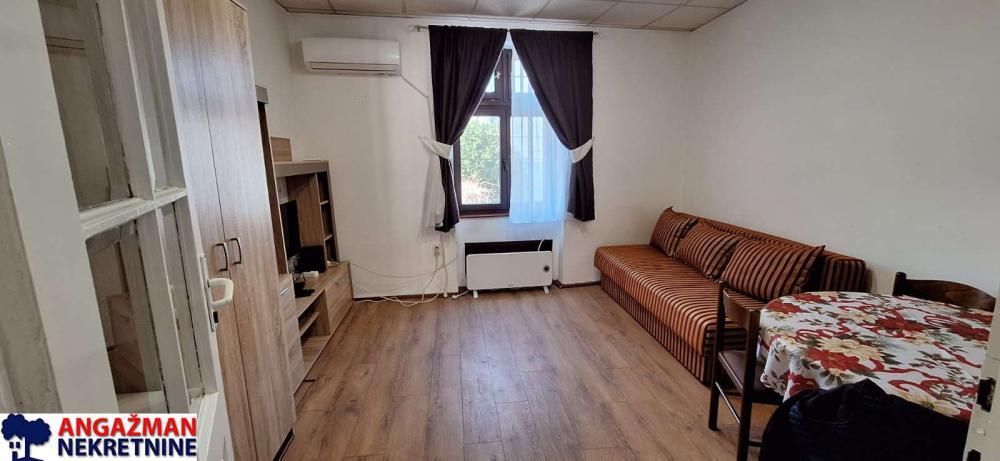 Stan na prodaju u Beogradu, Senjak, jednosoban, 23m2, cena 82000 evra