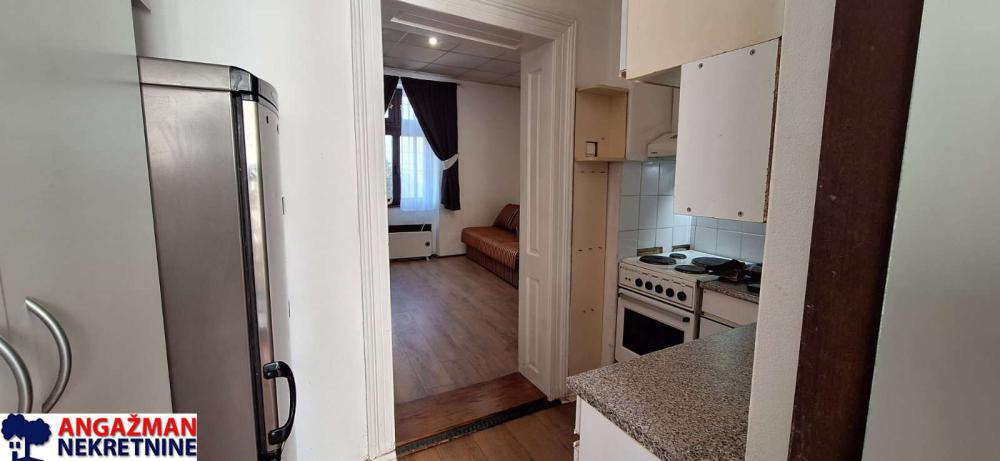 Stan na prodaju u Beogradu, Senjak, jednosoban, 23m2, cena 82000 evra