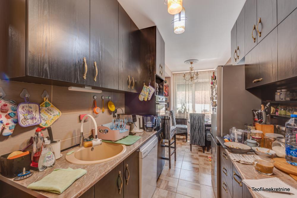 Stan na prodaju u Beogradu, Vračar, dvoiposoban, 84m2, cena 335000 evra