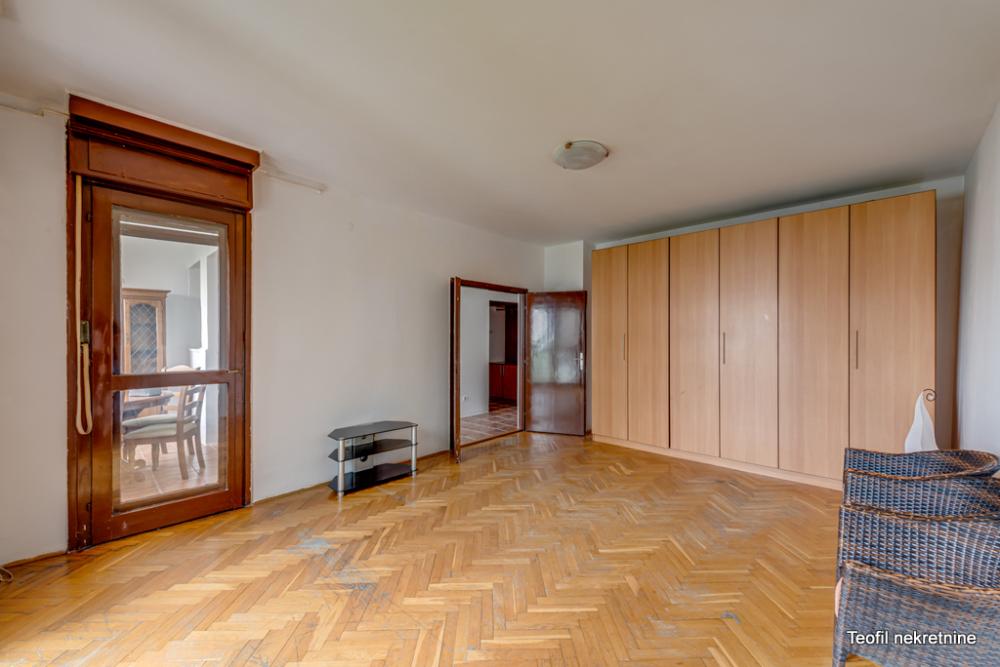 Stan na prodaju u Beogradu, Dušanovac, dvosoban, 65m2, cena 211000 evra